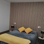 Casa Da Praca بيت للعطل *